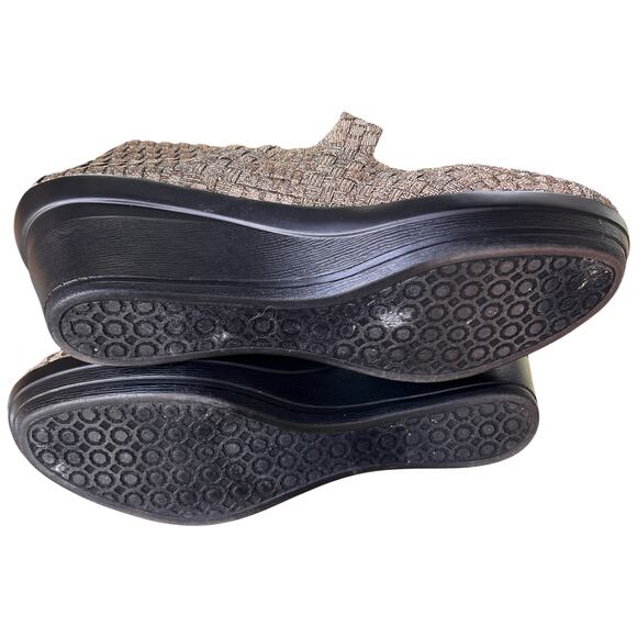 CORKYS Wishbone Women's 10 Woven Wedge Shoes Comfort Slip On Gold Black - Picture 10 of 11